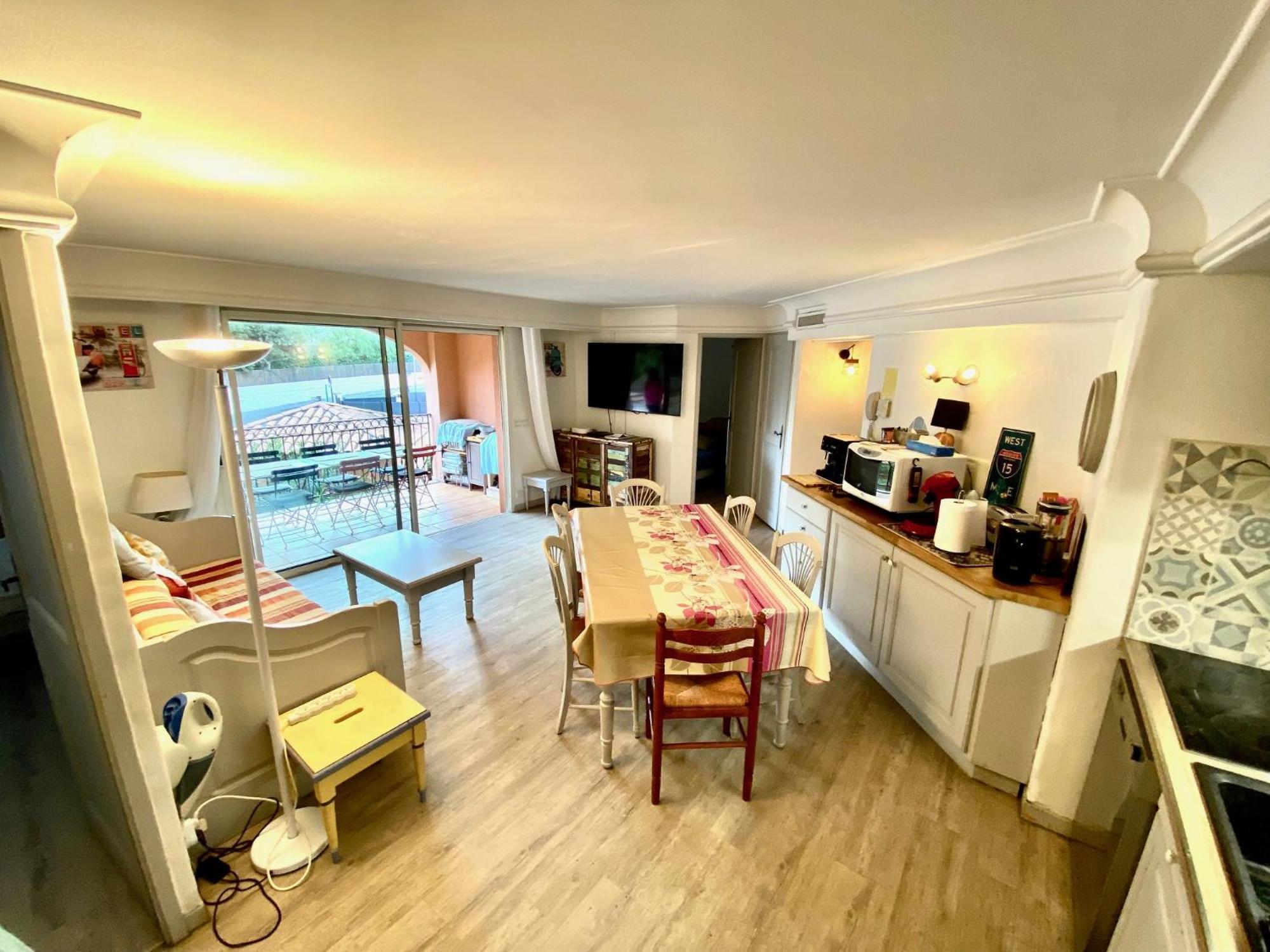 Residence 4 Etoiles Port Marine Сент-Максим Экстерьер фото